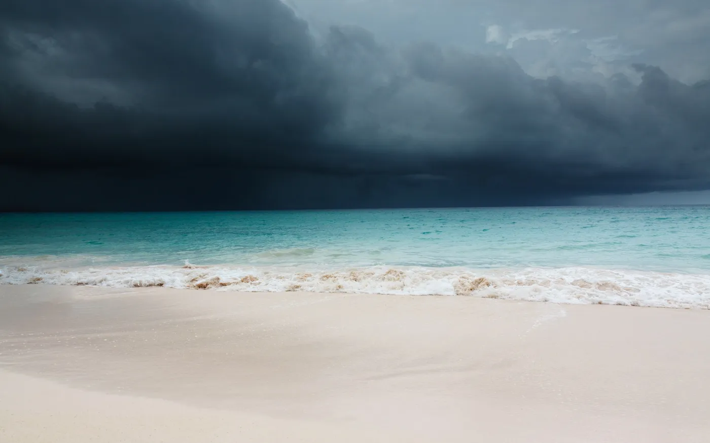 beach-84531_1920
