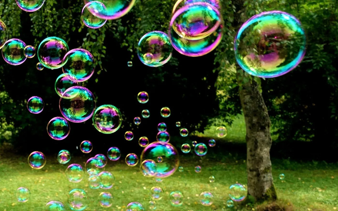 soap-bubbles-3517247_1920